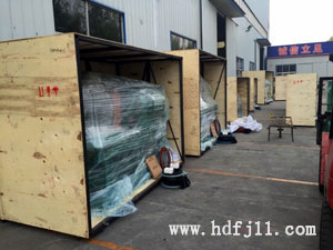 羅茨風(fēng)機(jī)包裝 羅茨風(fēng)機(jī)包裝