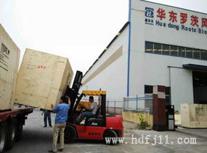 羅茨風(fēng)機(jī)裝車 羅茨風(fēng)機(jī)裝車